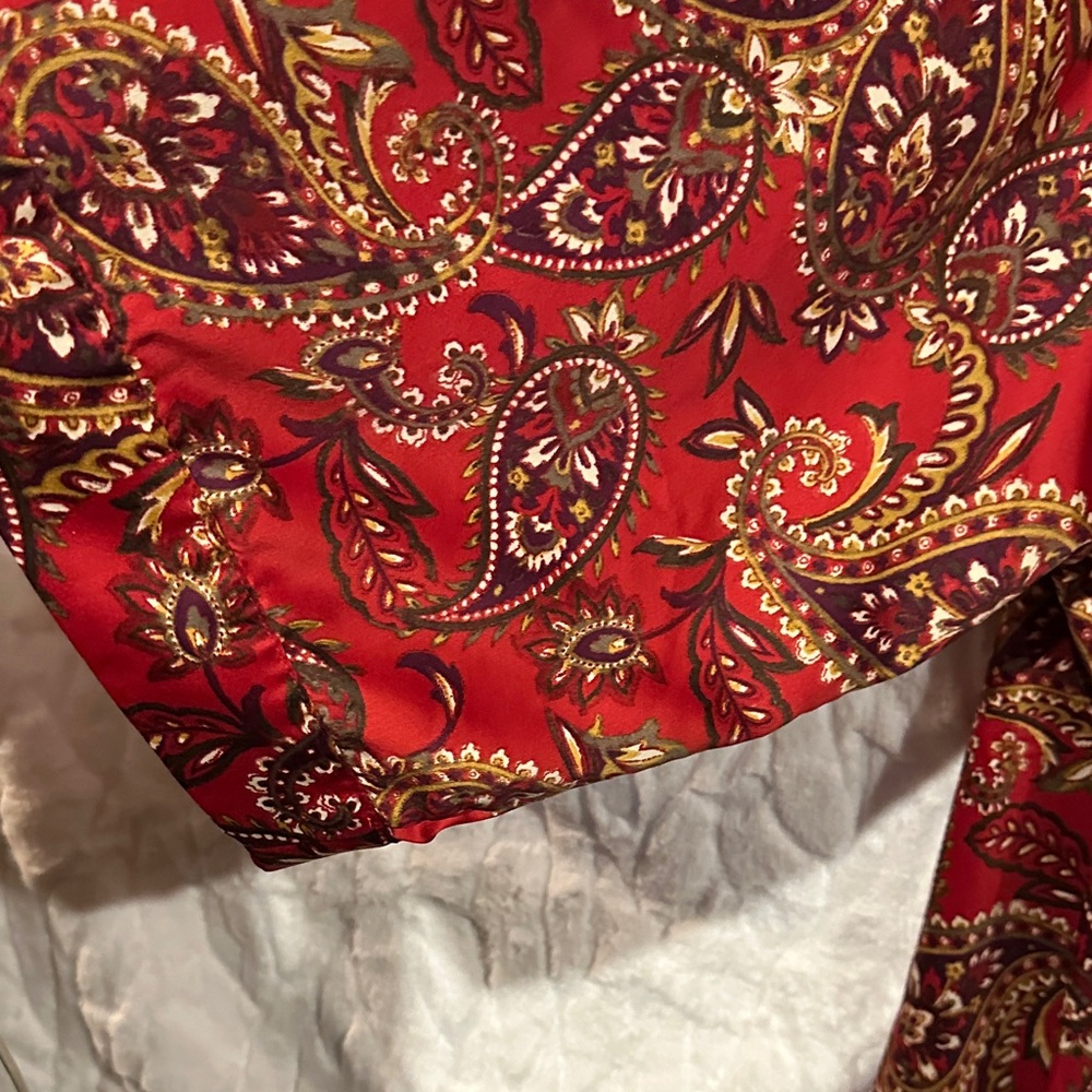 Cabernet Red Paisley Robe - Picture 7 of 7